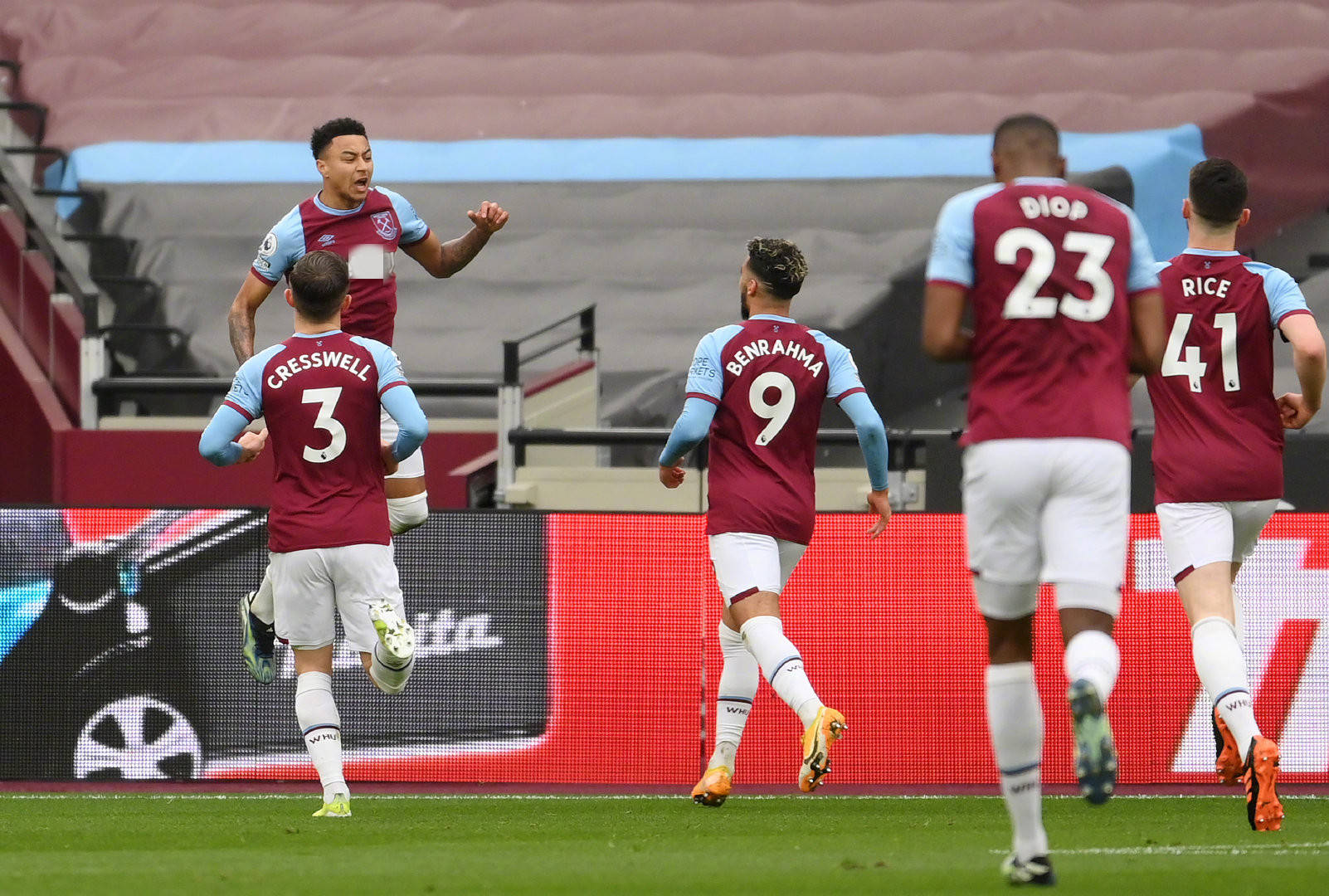 赛中的一场 赛中的一场